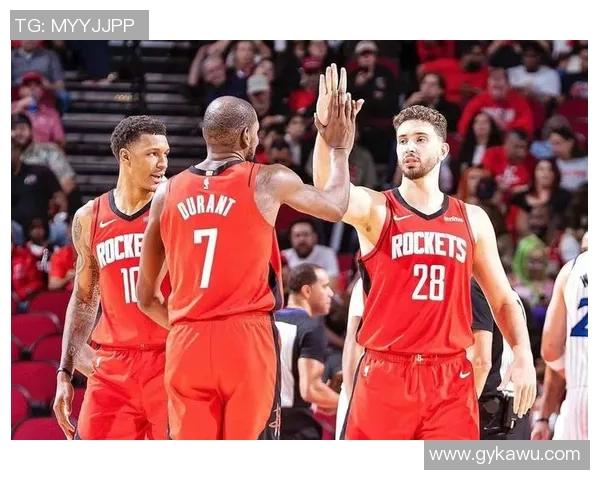 火箭队与快船队在夏季联赛中的精彩对决与球员表现分析