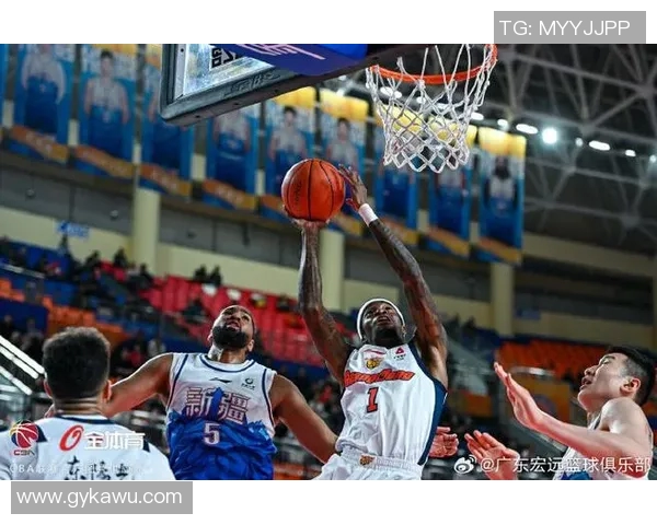 CBA季后赛精彩回顾广东队对阵新疆队全场录像分析与亮点总结